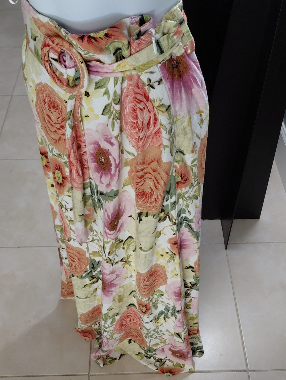 Floral Sleeveless Fitted 2 Piece Maxi Dress - Pink & Peach Green Flowers - Picture 16 of 16